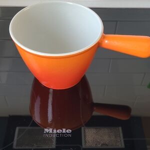 Vintage LE creuset Pot